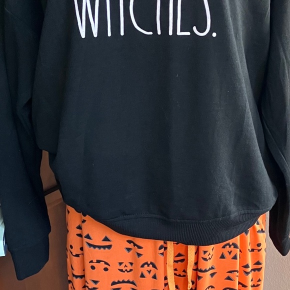 Halloween Pajamas 'Drink Up Witches'  Size XL - Picture 2 of 9